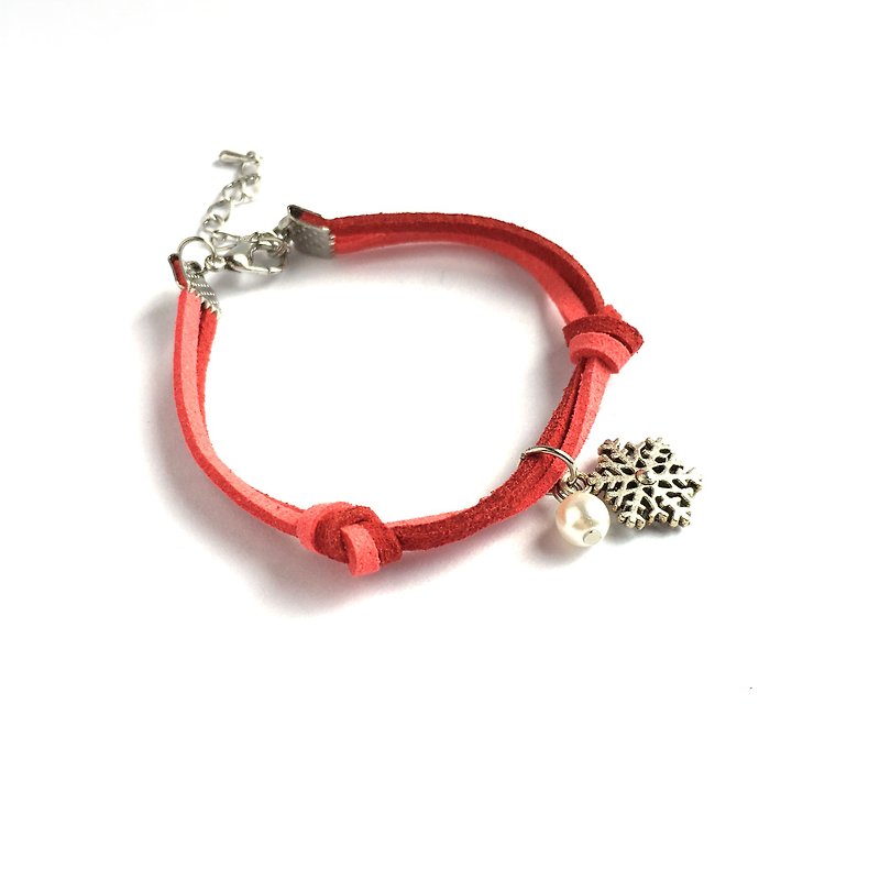 Handmade Simple Stylish Snowflake Bracelets –red limited  - สร้อยข้อมือ - วัสดุอื่นๆ สีแดง