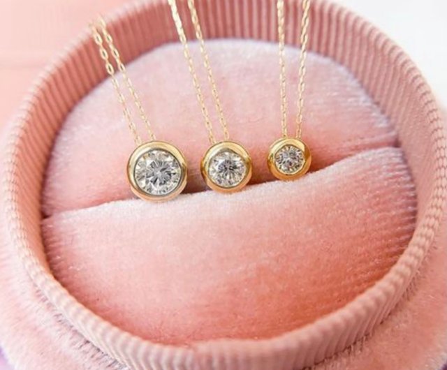 With certificate*Made in Japan 18K 20-cent diamond necklace