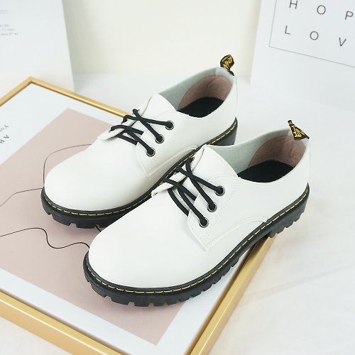 Material瑪特麗歐 短靴 (加大版) 綁帶短版馬丁靴 TG51460