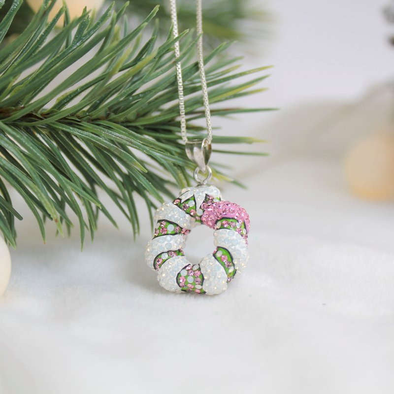 Christmas wreath。NECKLACE。CRYSTAL JEWELRY SERIES - Necklaces - Other Materials White