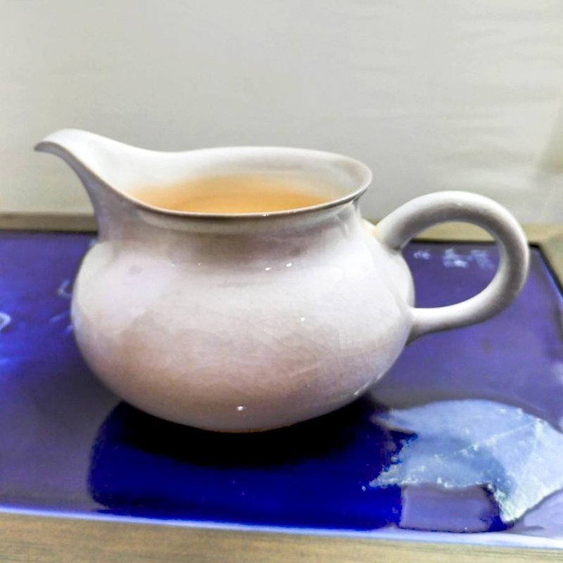 Bai Lian pure handmade wood-fired celadon tea sea wood-fired tea jar white porcelain fair cup even cup - ถ้วย - ดินเผา ขาว