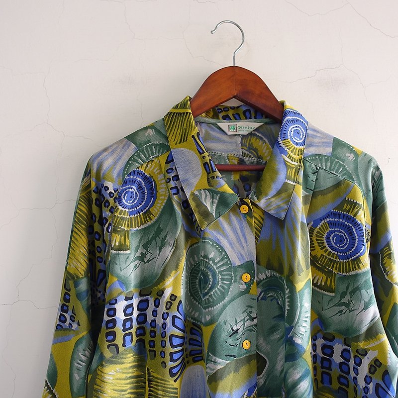 │Slowly│Fantasy/vintage shirts│vintage.retro.art - Women's Shirts - Polyester Multicolor