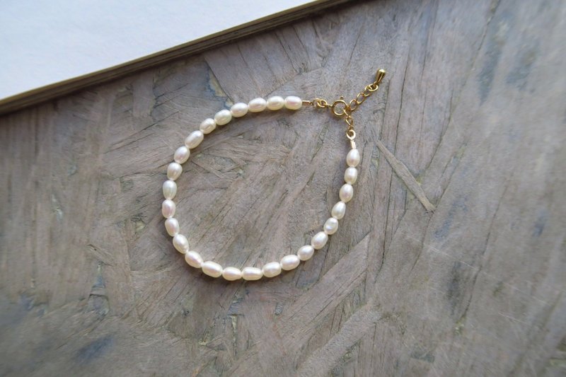 Freshwater pearl bracelet full of luster - Bracelets - Pearl White