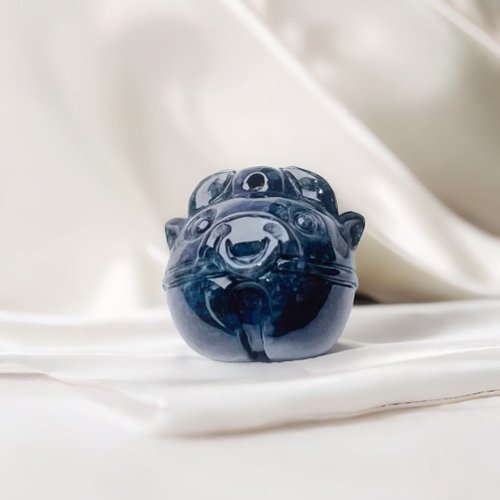 瓔珞珠寶盒 E.L.Jewelry Box 烏雞翡翠牛鈴鐺 | 天然緬甸A貨翡翠 | 送禮