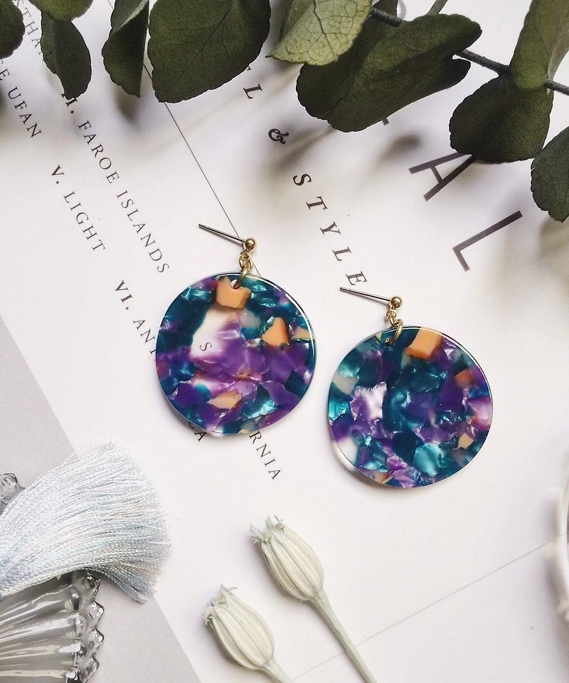 La Don - Stone Disc - Stitching wavy mixed purple yellow green ear / ear clip - Earrings & Clip-ons - Resin Multicolor