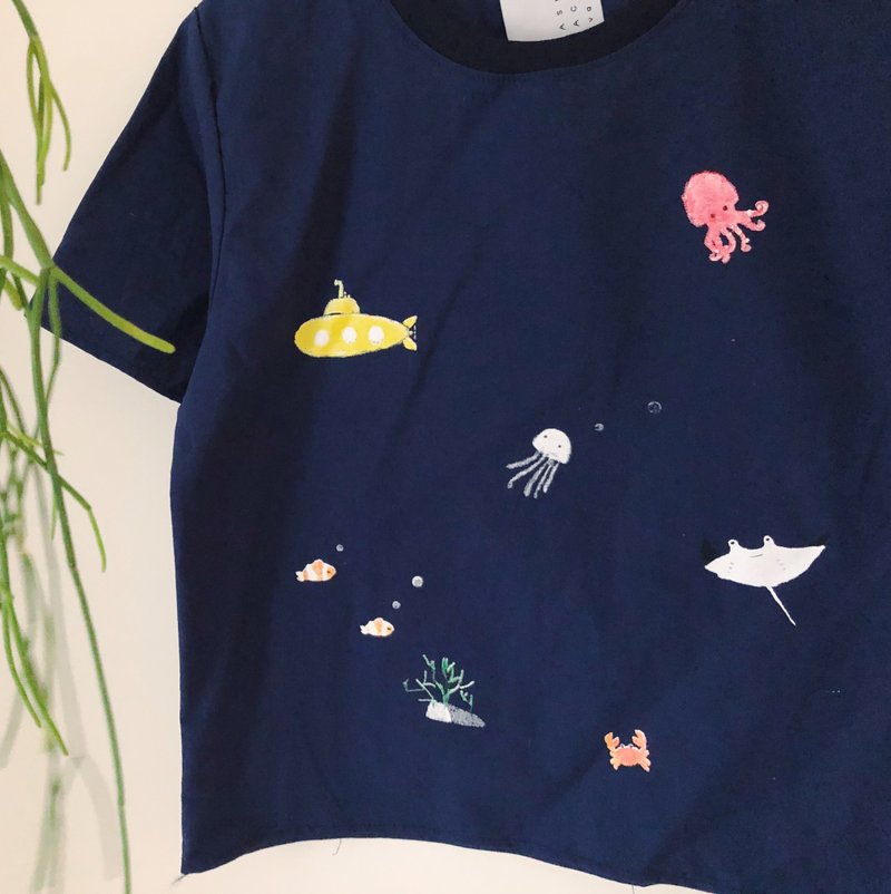 Yellow Submarine ~Under the Sea / Dark Blue Linen Top【雙 11 限定】 - 女上衣/長袖上衣 - 棉．麻 藍色