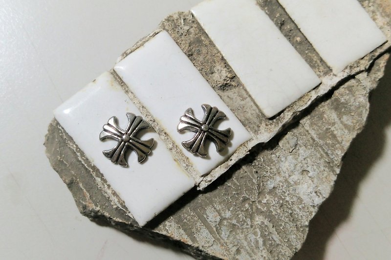 Cross cross metal earrings / pin - Earrings & Clip-ons - Other Metals Silver