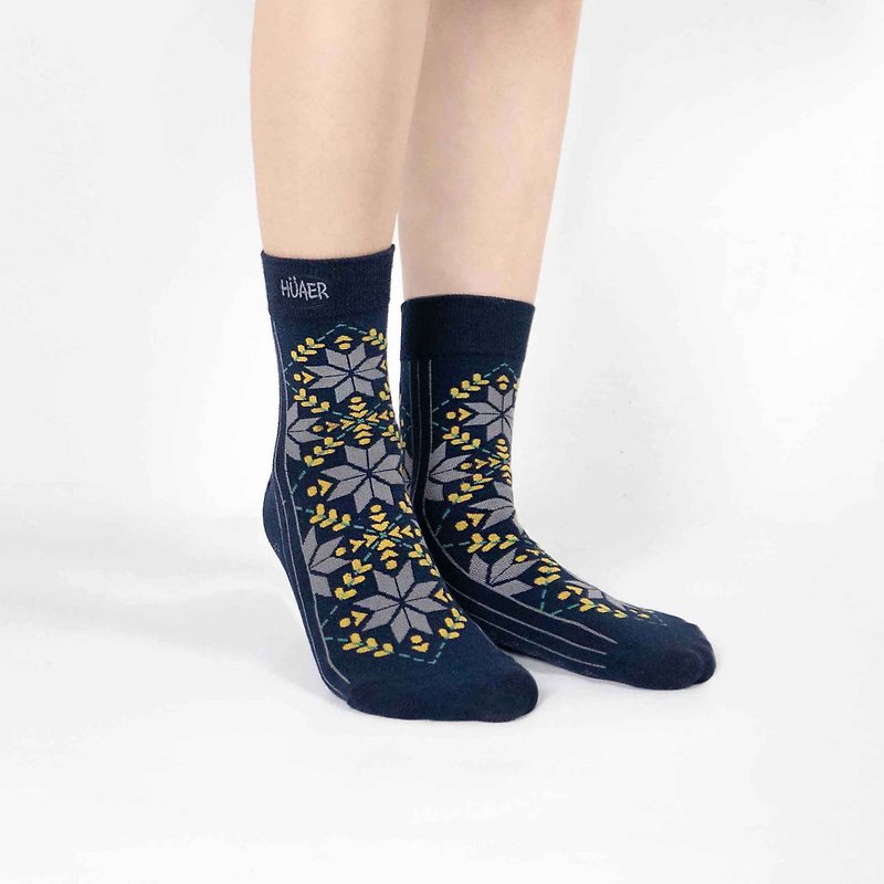【藍藍雪花】滿版中筒襪 I 台灣原創設計襪子 / Z0001 - 襪子 - 棉．麻 藍色
