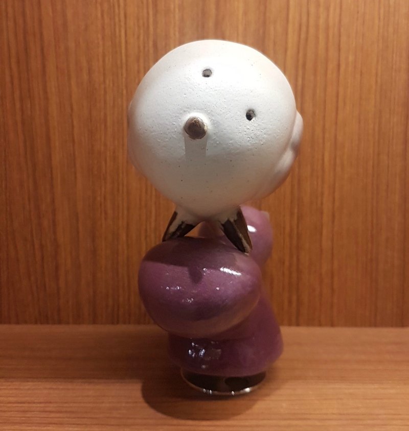 山山鳥站在山形花上音樂盒B款 - 花瓶/花器 - 陶 白色
