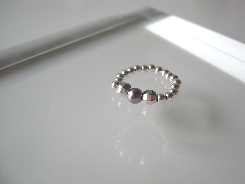 Minimal Swarovski Purple Pearl - Flexible Ring - General Rings - Gemstone Silver