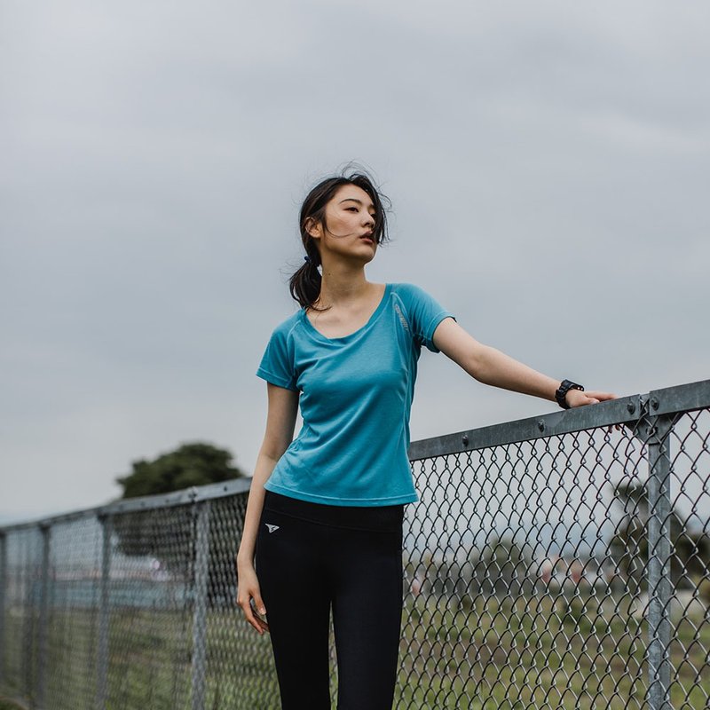 【SUPERACE】訓練機能TEE / 女款 / 綠 - 女運動上衣/背心 - 其他人造纖維 綠色