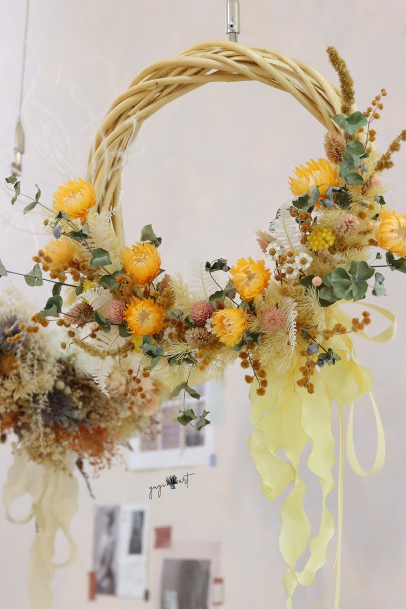 Handmade wreaths, dry wreaths, hand-tied wreaths, garland hangings - Dried Flowers & Bouquets - Plants & Flowers Yellow