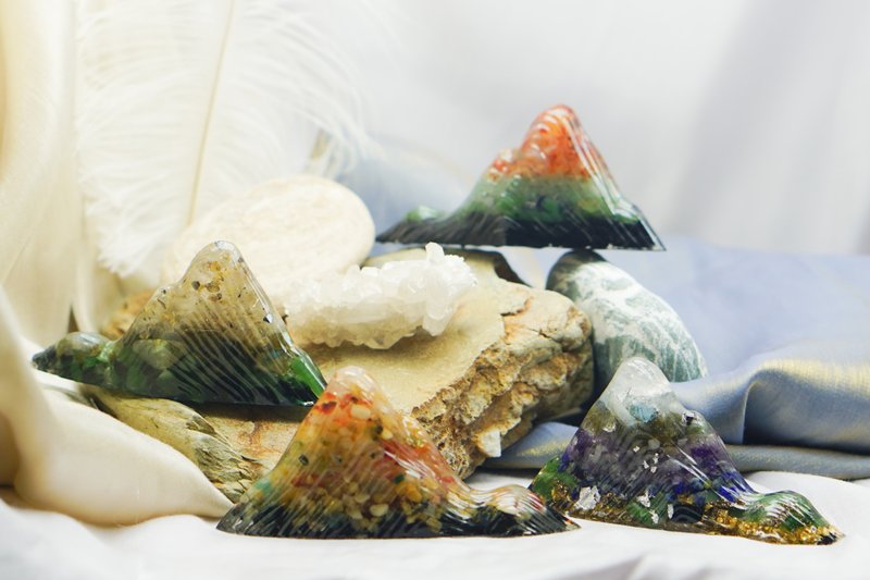 有仙山－PF經典款靈山－魔法水晶淨化奧根 - 擺飾/家飾品 - 樹脂 多色