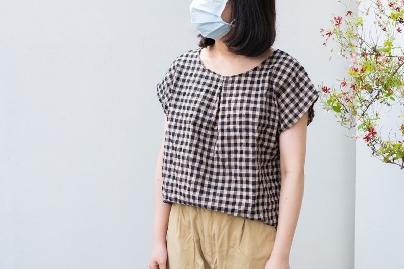 百搭格紋上衣  F尺寸 適合155- 166身高 42-62kg 上衣 輕鬆舒適 - 女上衣/長袖上衣 - 棉．麻 多色