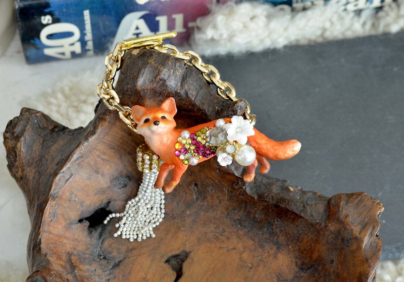 TIMBEE LO fox adorned crystal flower decoration with true gold bracelet ART handmade idyllic fresh jewelry - Bracelets - Other Metals Gold