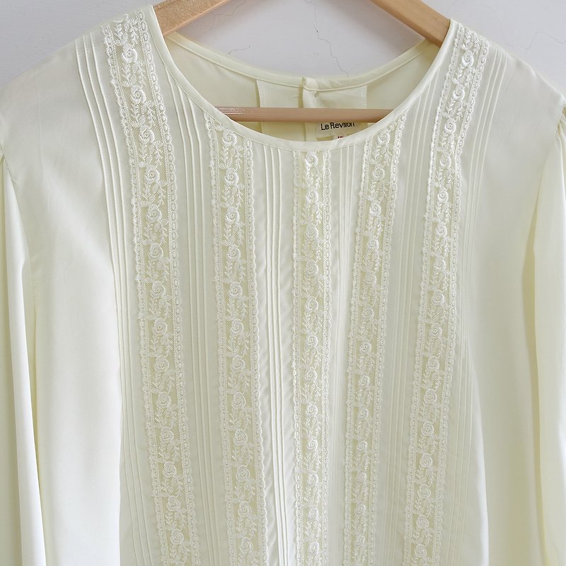 │Slowly│Dream-Ancient Lace Top │vintage.Retro.Arts.Made in Japan - Women's Shirts - Cotton & Hemp Multicolor