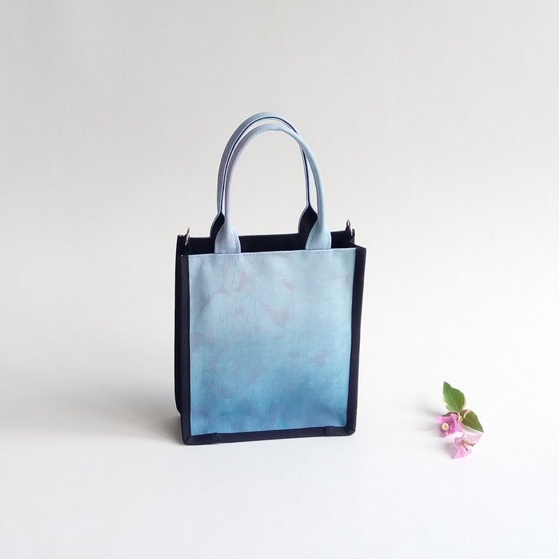 T.H.Ani 手工天然染托特包-傾心手機包 藍染 植物染 手提包 斜背 - 其他 - 棉．麻 藍色