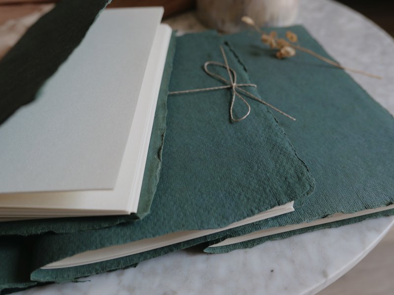 Notebook | A5 Handmade Paper Notebook | Green - สมุดบันทึก/สมุดปฏิทิน - กระดาษ สีเขียว