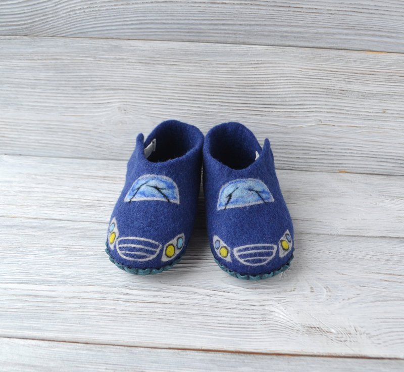 Felted wool baby booties Custom blue car kids slippers for boy Baby shower gift - Baby Shoes - Wool Blue