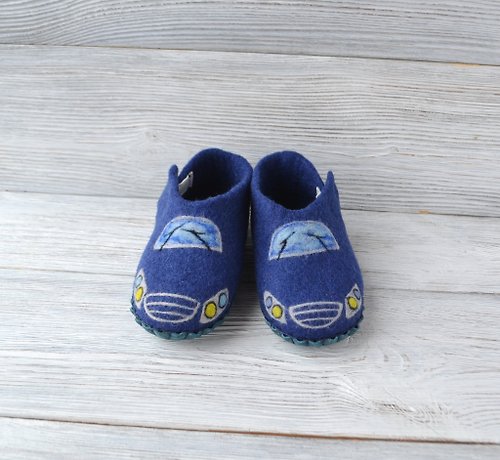 Feltedclouds 毛氈羊毛嬰兒靴 定制藍色汽車兒童拖鞋男孩嬰兒淋浴禮物