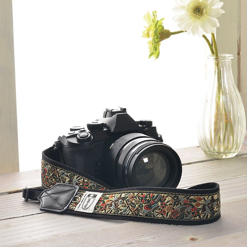【3,8cm幅】チロリアンテープのカメラストラップ　/フラワーバード - 相機帶/腳架 - 其他材質 多色