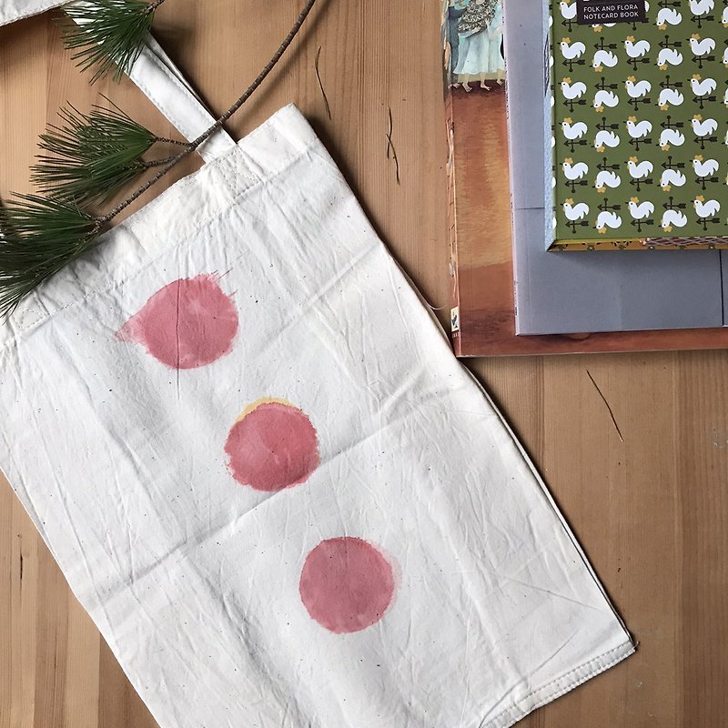 Plant-dyed cotton shopping bag (large capacity) - pink bubble - Handbags & Totes - Cotton & Hemp Pink