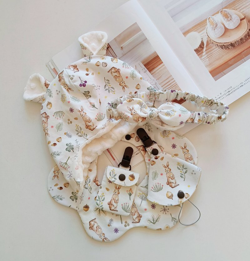 [Shipping within 5 days] Little Rabbit Peace Talisman Bag Pacifier Clip Hairband Baby Bib One-month Gift - ของขวัญวันครบรอบ - ผ้าฝ้าย/ผ้าลินิน หลากหลายสี