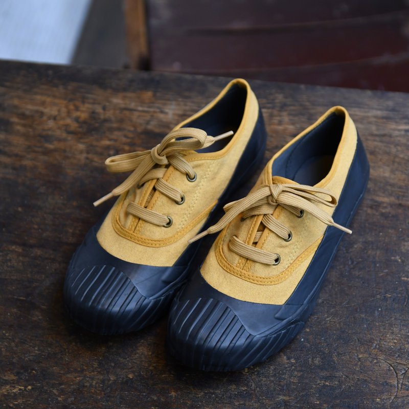 free+ beer yellow/couple shoes/multifunctional shoes/waterproof in rainy days/canvas shoes - รองเท้าลำลองผู้หญิง - ผ้าฝ้าย/ผ้าลินิน สีเหลือง