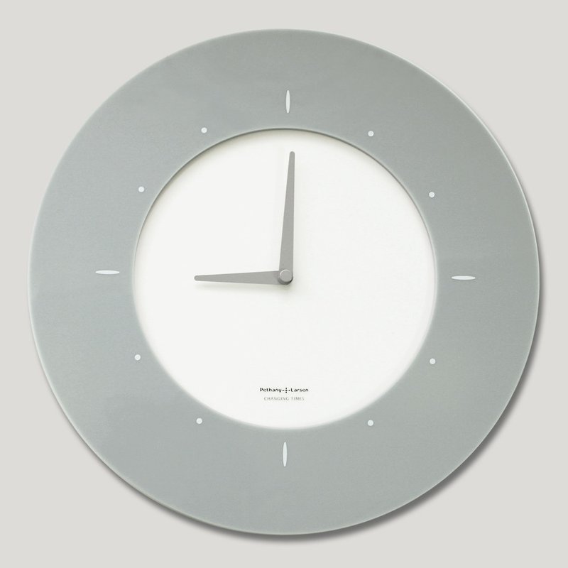 【百變時鐘組】指南針淨灰款 (台灣製 機心三年保固 專利設計) - 時鐘/鬧鐘 - 壓克力 灰色