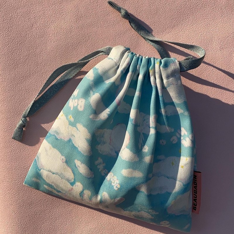 Cloud pouch bag - กระเป๋าหูรูด - เส้นใยสังเคราะห์ หลากหลายสี