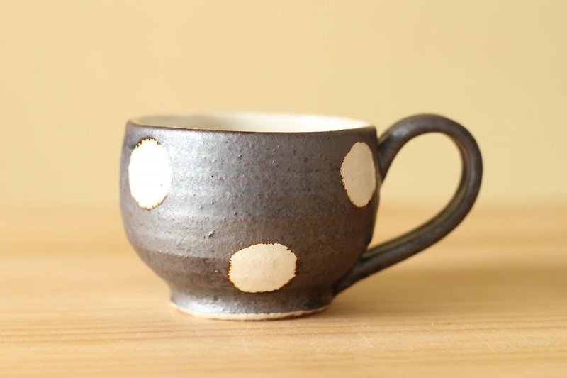 Black dot cup - แก้วมัค/แก้วกาแฟ - ดินเผา สีดำ