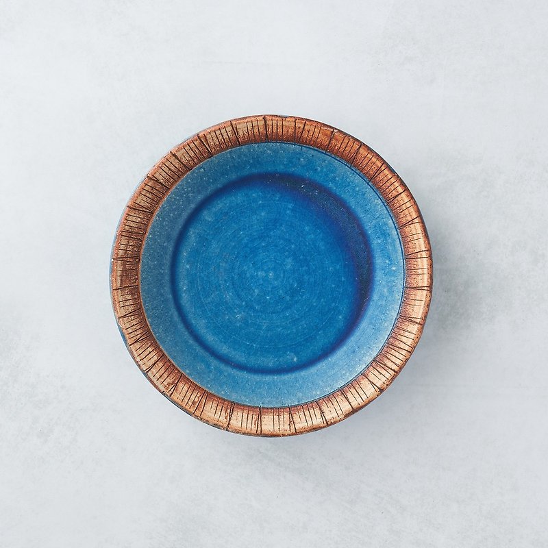 Japanese Mino-yaki-Finely Carved Small Plate-Glazed Blue - จานและถาด - ดินเผา สีน้ำเงิน