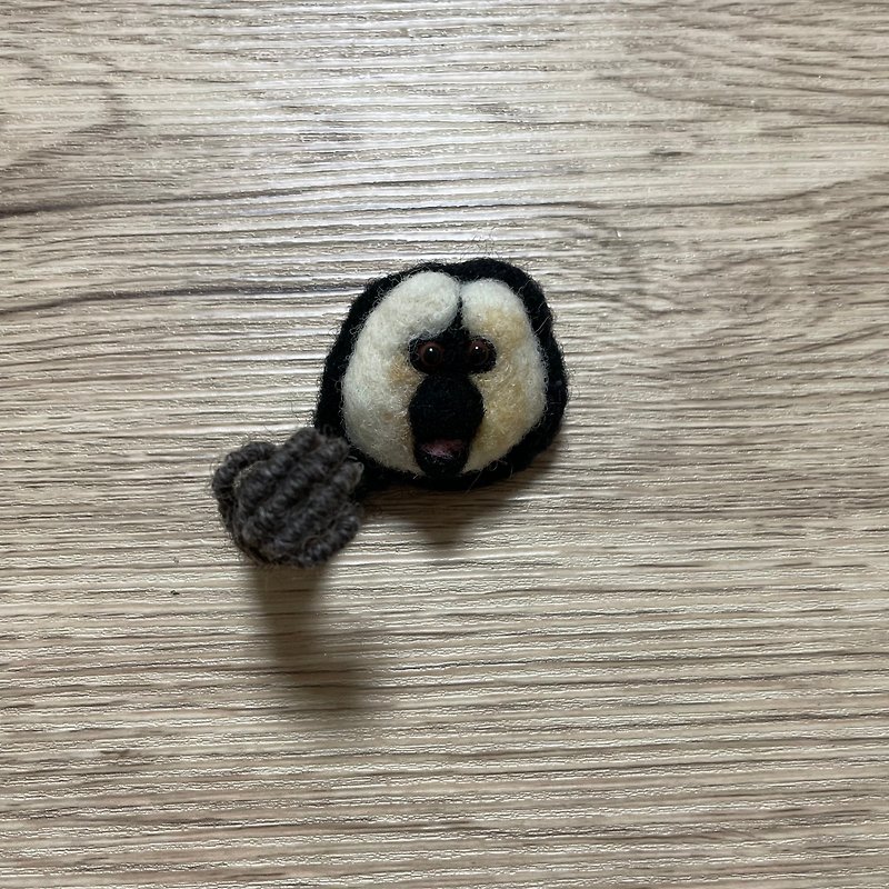 White-faced Saki please give me brooch 3 - Brooches - Wool Black