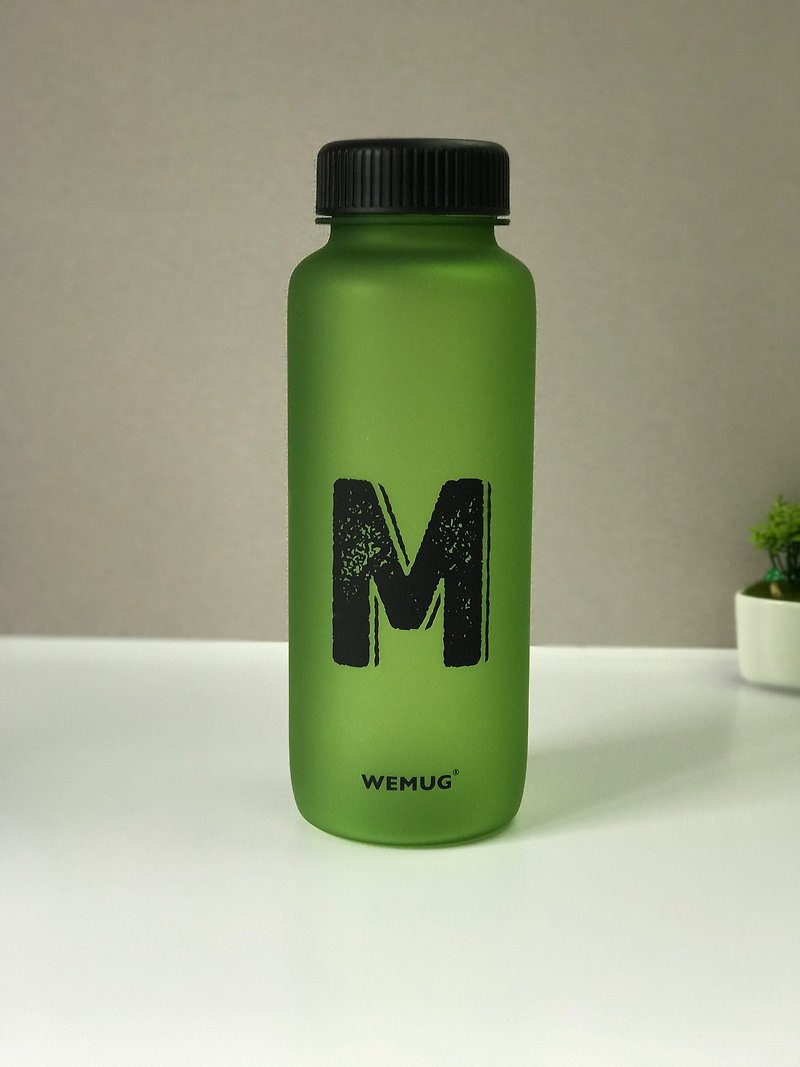【日本暢銷商品】霧光型格 大容量 水瓶/水壺 - (M字樣綠色款式) - 水壺/水瓶 - 塑膠 綠色