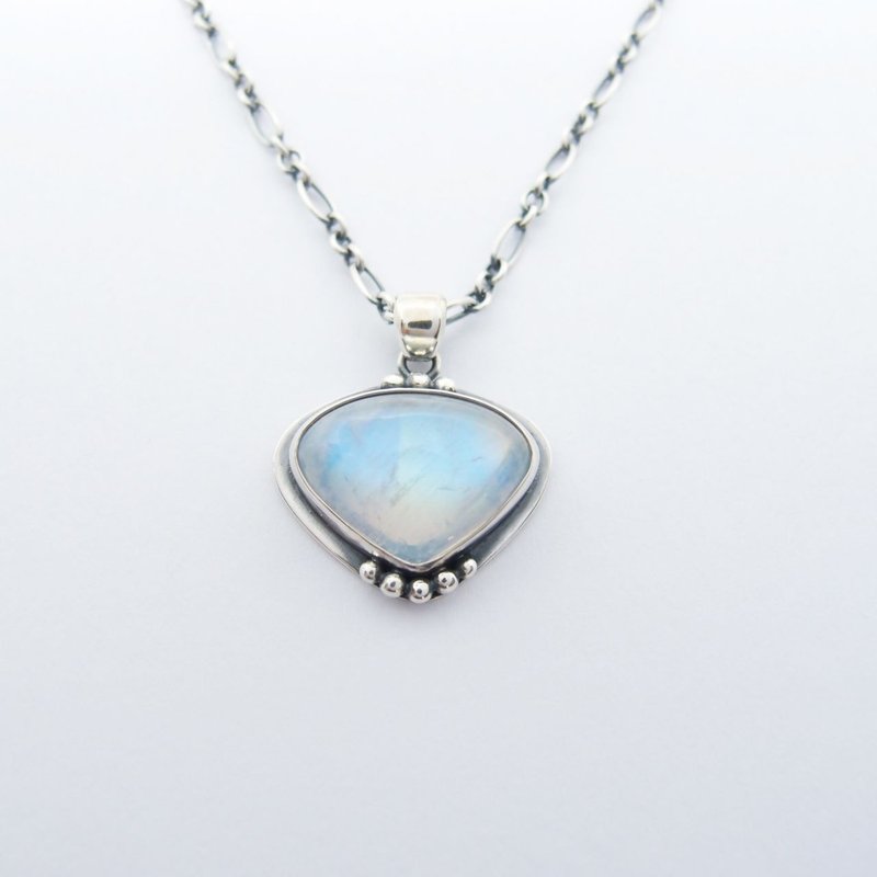 [Classic Series 21] Moonstone 925 Silver Necklace - สร้อยคอ - เงิน สีเงิน