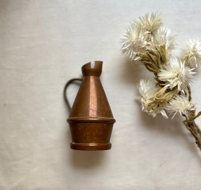 France antique brass mini vessel  法國帶回可愛古董小銅器 - 花瓶/花器 - 銅/黃銅 