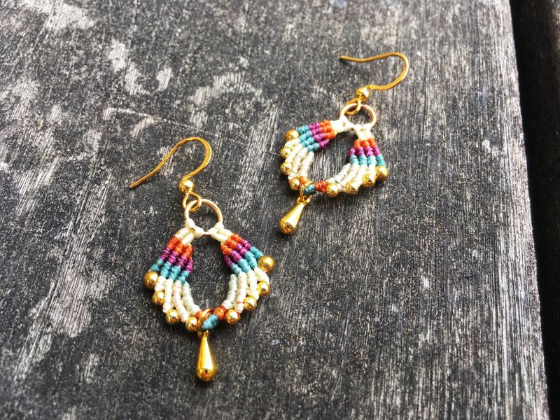 Macrame South American Hand Braided Earrings - ต่างหู - ผ้าไหม ขาว