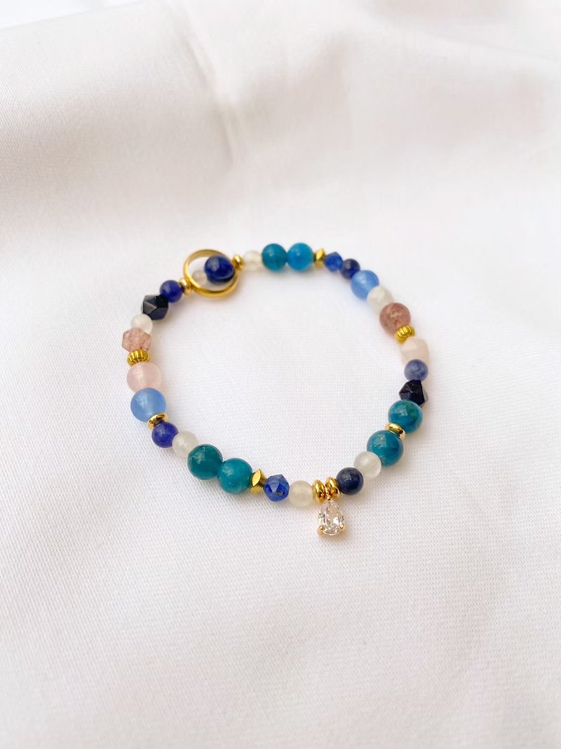 [Clear Spring Luncheon at Mercury Garden] Lapis Pink Crystal Stone Strawberry Crystal Bracelet - Bracelets - Crystal 