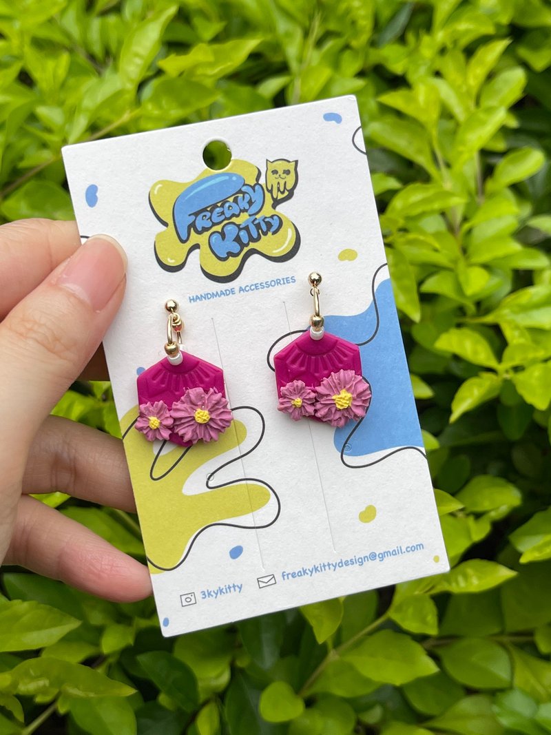 3kykitty || Dusty pink sunflower hexagon polymer clay dangle earrings - ต่างหู - ดินเหนียว สีแดง