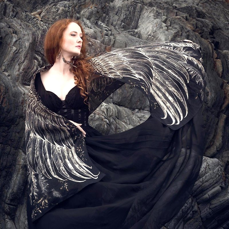 Black Wings Scarf - cotton - ผ้าพันคอ - ผ้าฝ้าย/ผ้าลินิน สีดำ