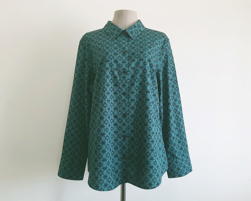 Large Vintage CHICO'S Teal Blue Black Ikat Cotton Shirt Womens Long Sleeve Top - 女上衣/長袖上衣 - 棉．麻 藍色