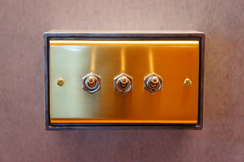 Edison-industry industrial retro Bronze wind LOFT Bronze three open switch - โคมไฟ - โลหะ สีทอง