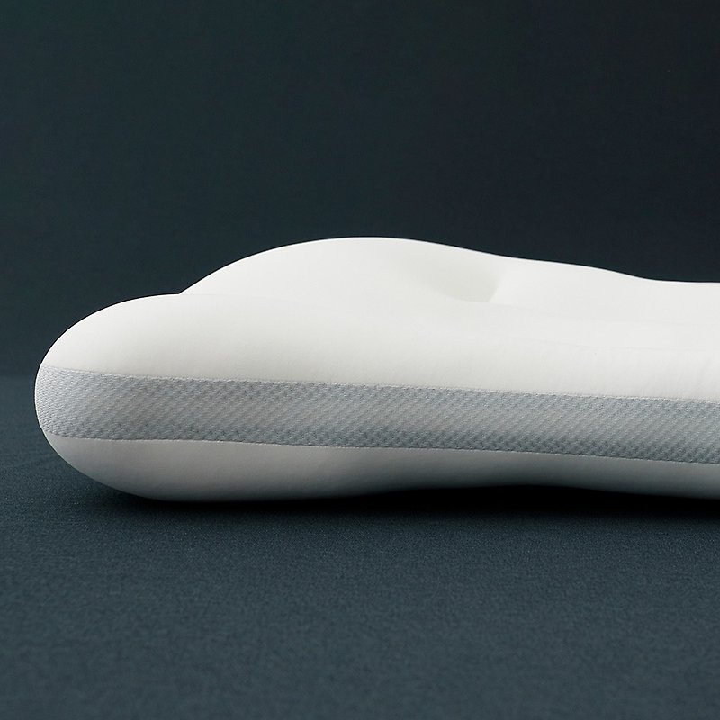 日本王樣の極柔枕 (附禮盒) - 枕頭/抱枕 - 其他人造纖維 白色