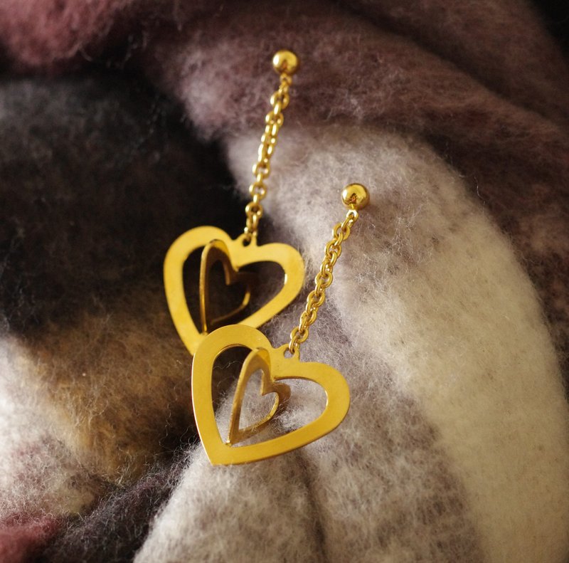 Antique gold three-dimensional pendant love needle earrings P509 - Earrings & Clip-ons - Other Metals Gold