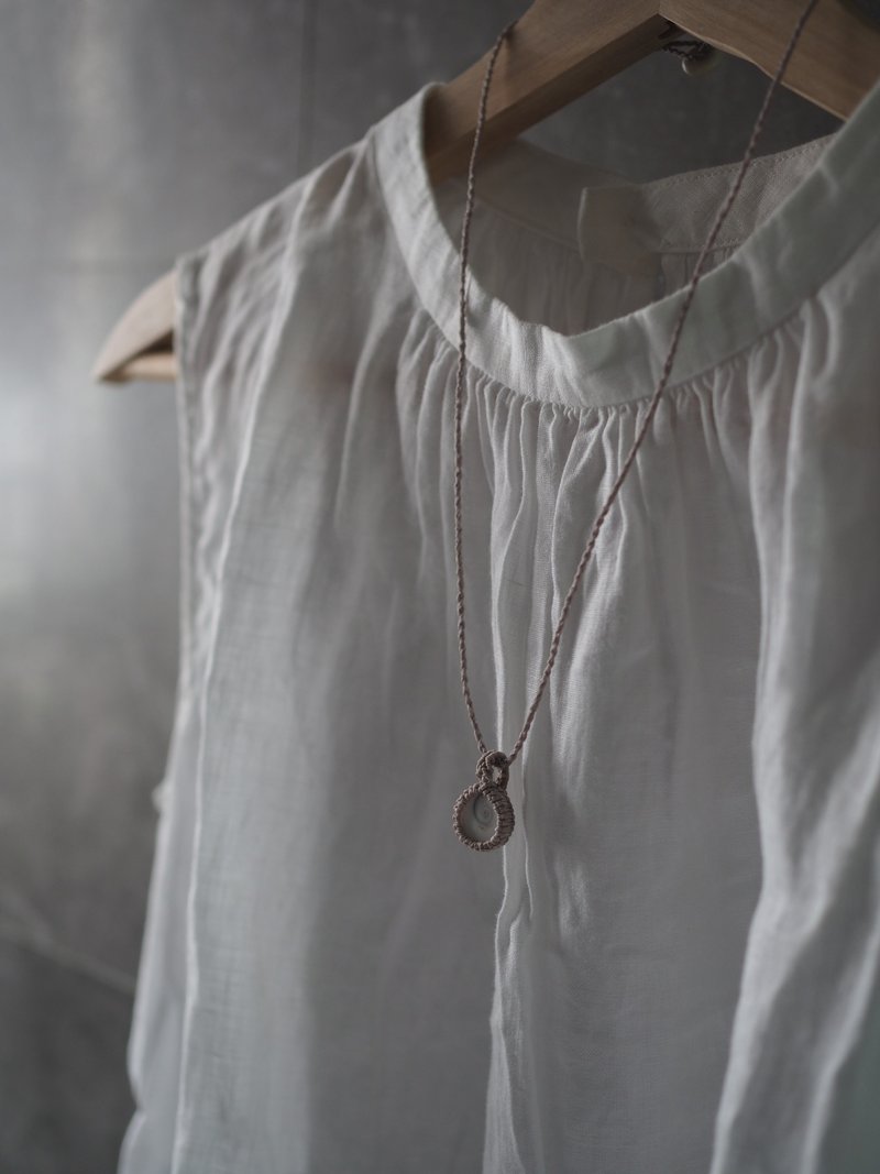 Luminous shell cover necklace - สร้อยคอ - เปลือกหอย 