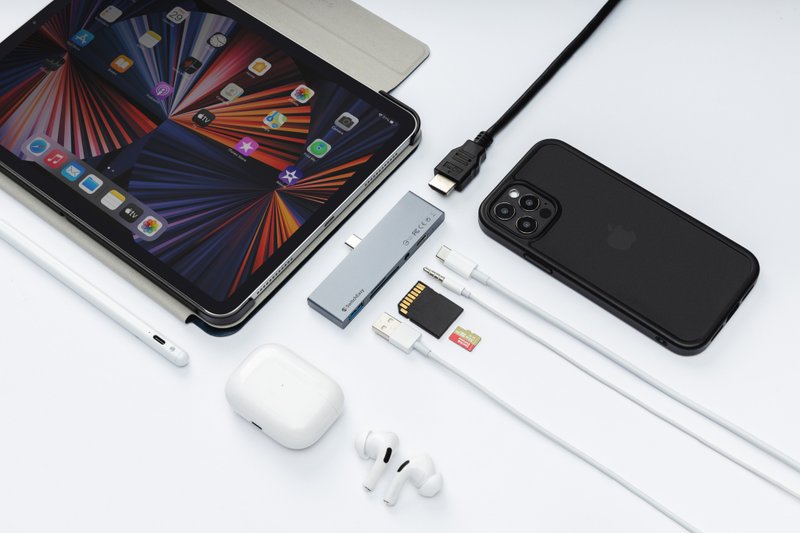 SwitchDrive 6 in 1 USB-C HUB 輕薄集線器 (三年保固) - 電腦配件 - 其他材質 