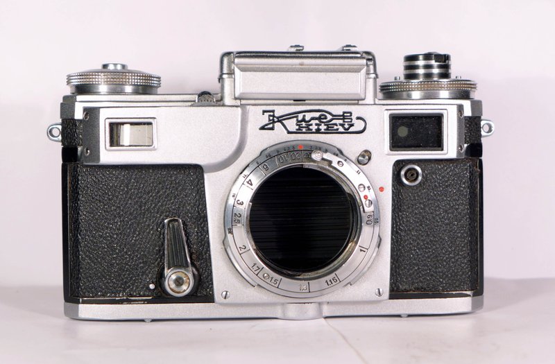 Kiev-4M USSR 35mm film rangefinder camera body Contax RF mount - Cameras - Other Metals Silver