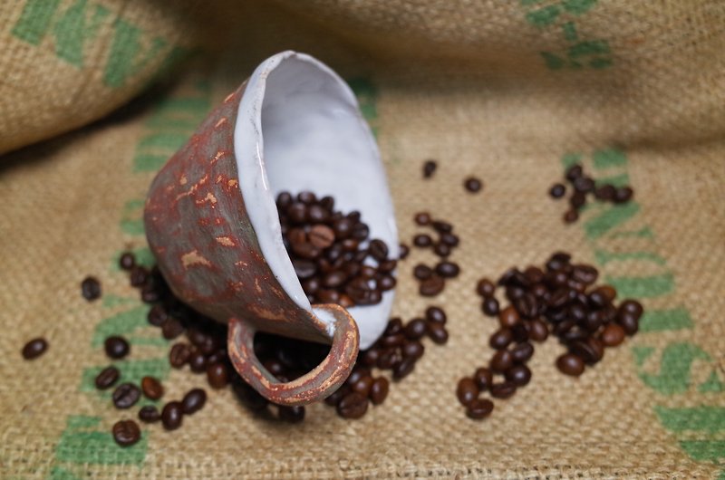 Antique (coffee cup) - แก้วมัค/แก้วกาแฟ - ดินเผา ขาว