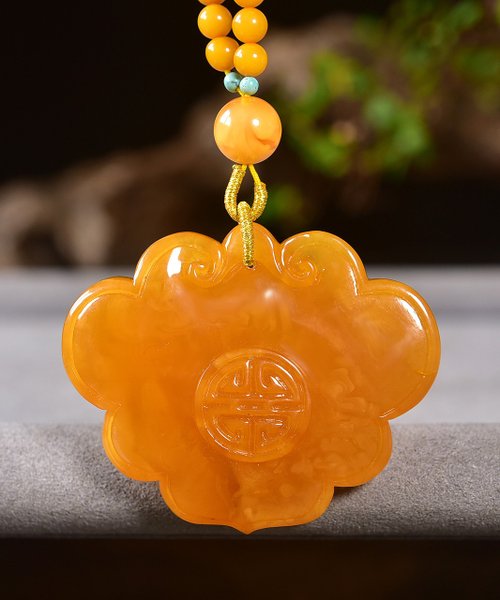 一念之間 天然俄料滿蜜雞油紅如意吊墜 工藝精湛 溶洞奇觀 福祿吉祥