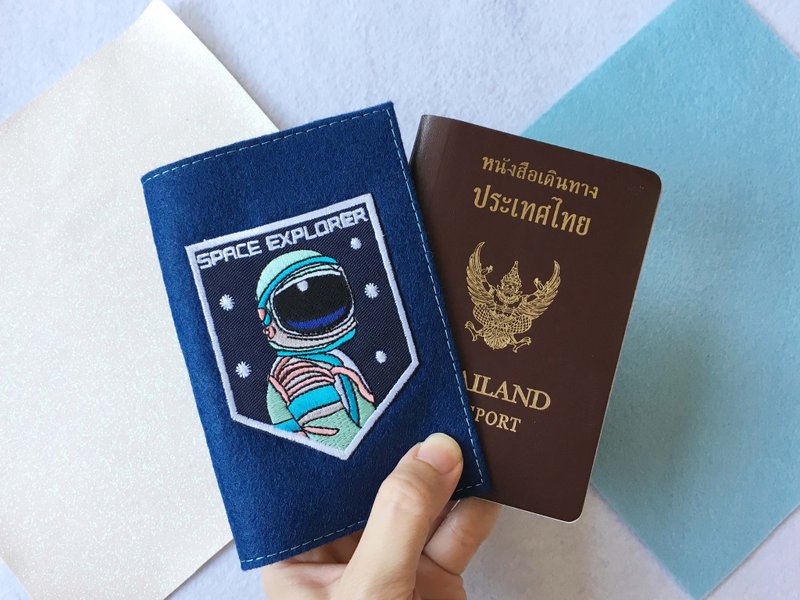 Galaxy Iron-on patch passport cover - 護照夾/護照套 - 其他材質 藍色